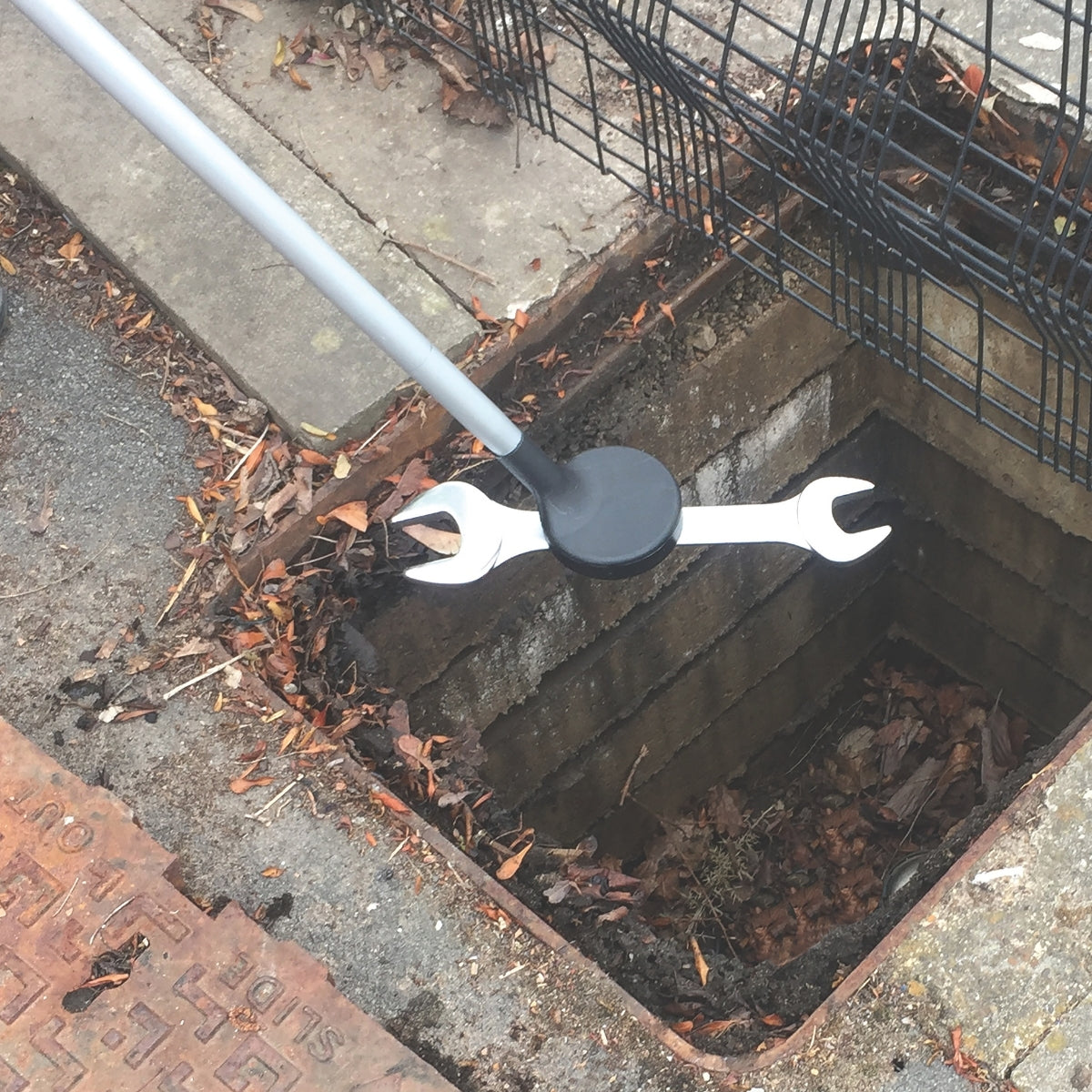 Magnetic Pick-Up Tool – Long Reach Telescopic Retrieval Tool | Eclipse Magnetics , , Eclipse Magnetics Ltd